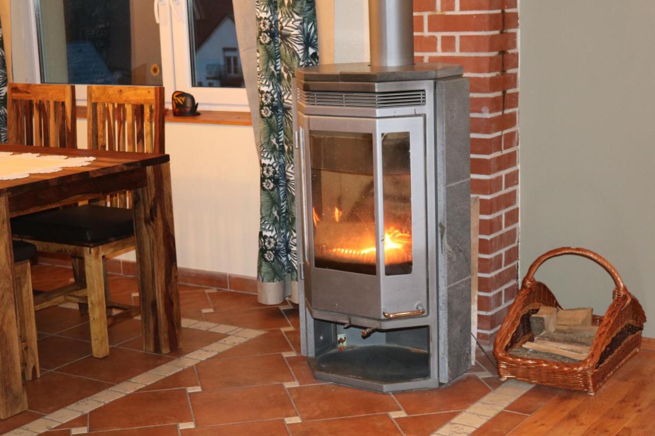 Helle, Offene Dachgeschosswohnung Mit Terrasse Felsőlászló Kültér fotó